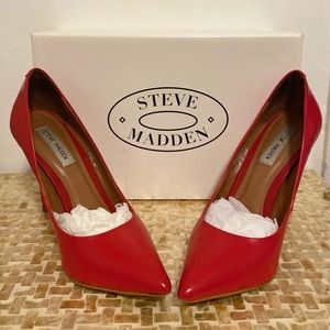 Steve Madden Gently Worn Red Pumps Size 9